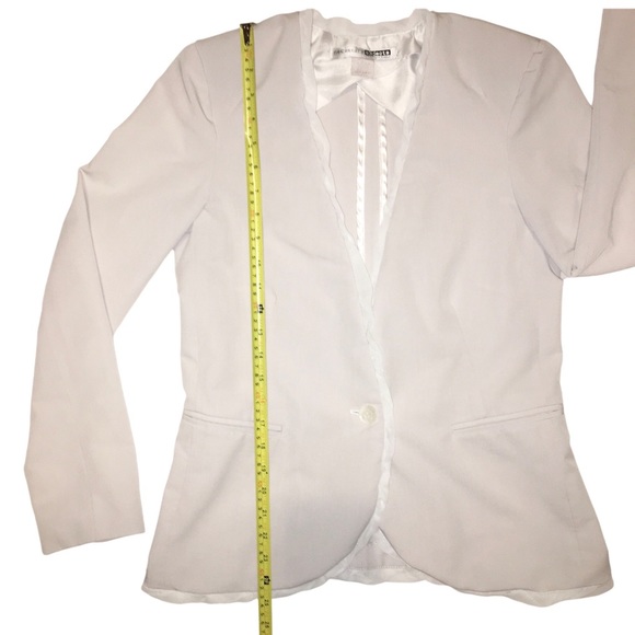 White Blazer Ruffle Trim Business Professional Work Necessary Objects Medium - Picture 12 of 13